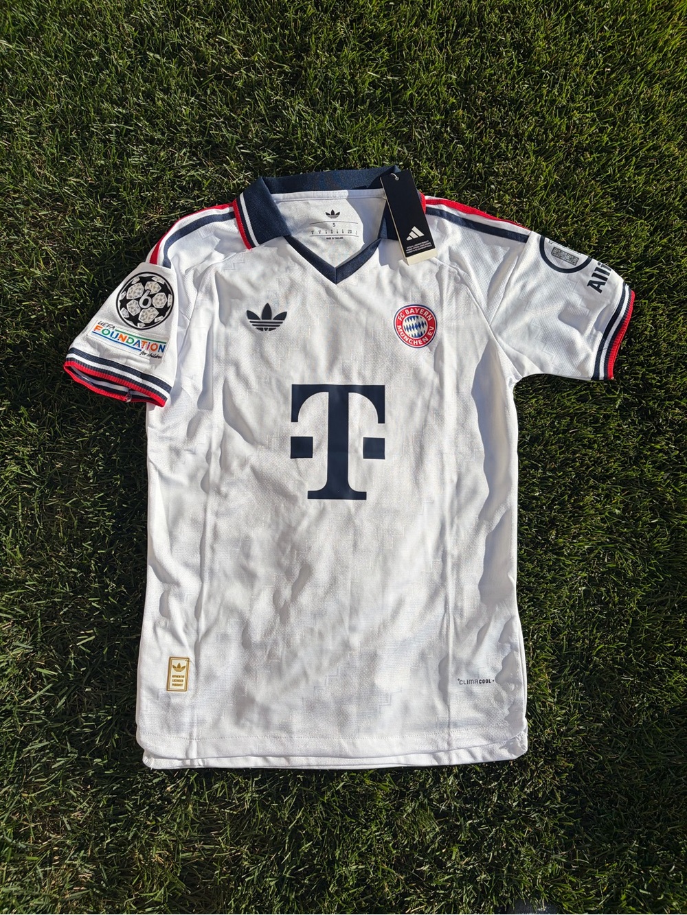 FC Bayern 26/27 away jersey